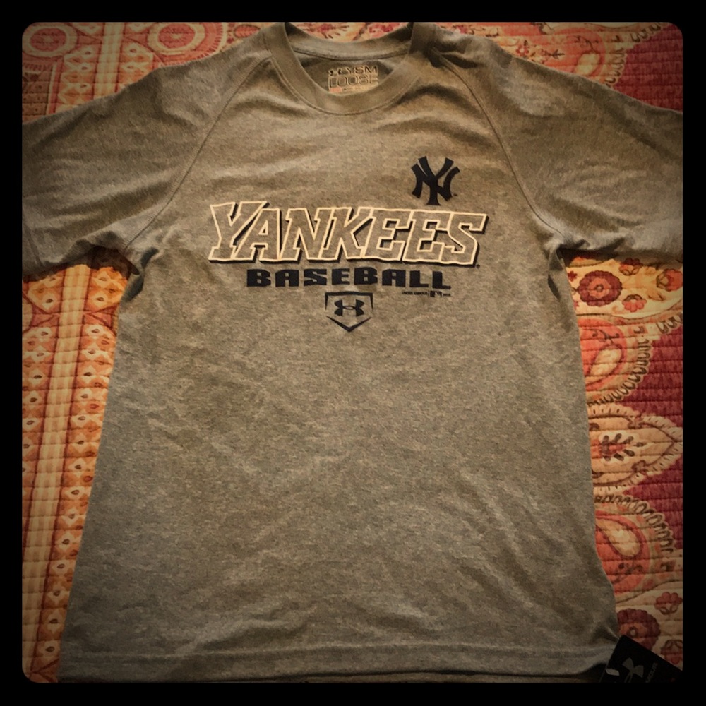 Yankees Baseball Under Armour t-shirt